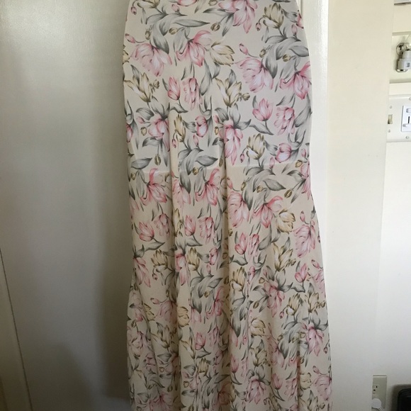 Wet seal , long skirt,size 7-8, multicolor floral - Picture 6 of 15
